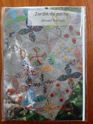 Jardin de Poche Pattern Around The Bush