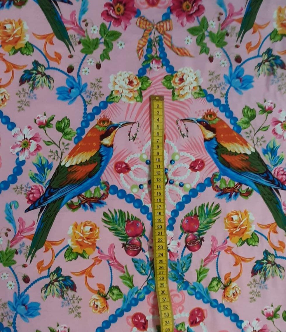 Bird Pink Background 1 Metre - SP317