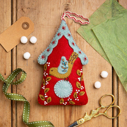 Folk Birdhouse Felt Craft Mini Kit: English