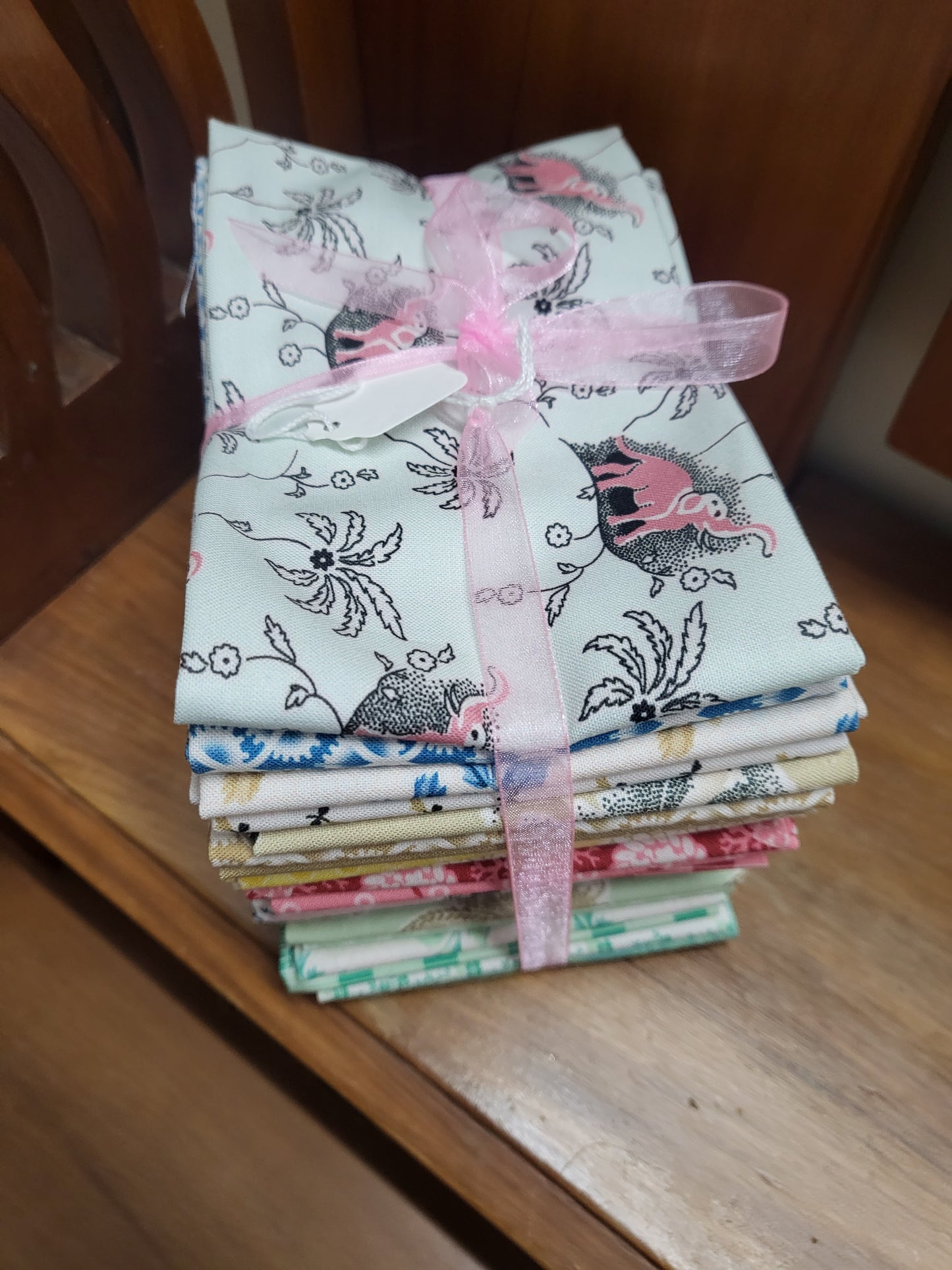 Elephant and Castle Fat 1/8 Bundle by Deborah Dorward